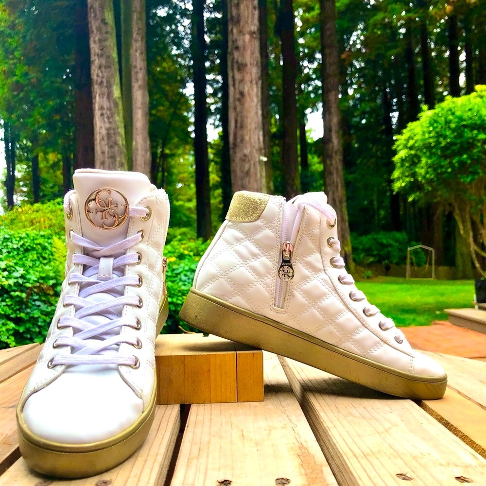 SOLD Leather GUESS Sneakers. Size 6